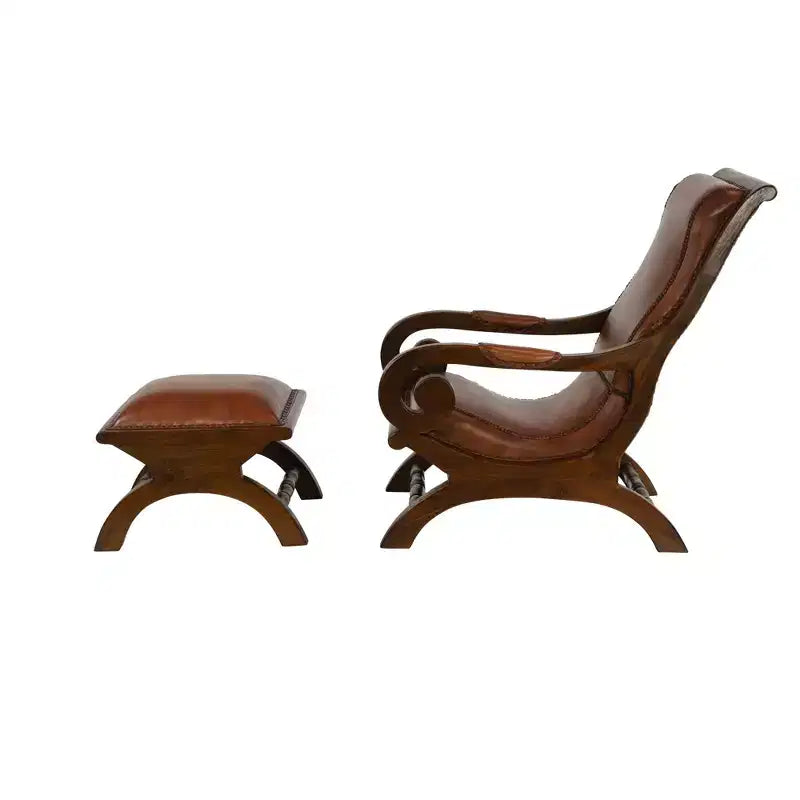Poltrona accent in legno di teak tradizionale con braccioli e poggiapiedi rivestiti in pelle marrone