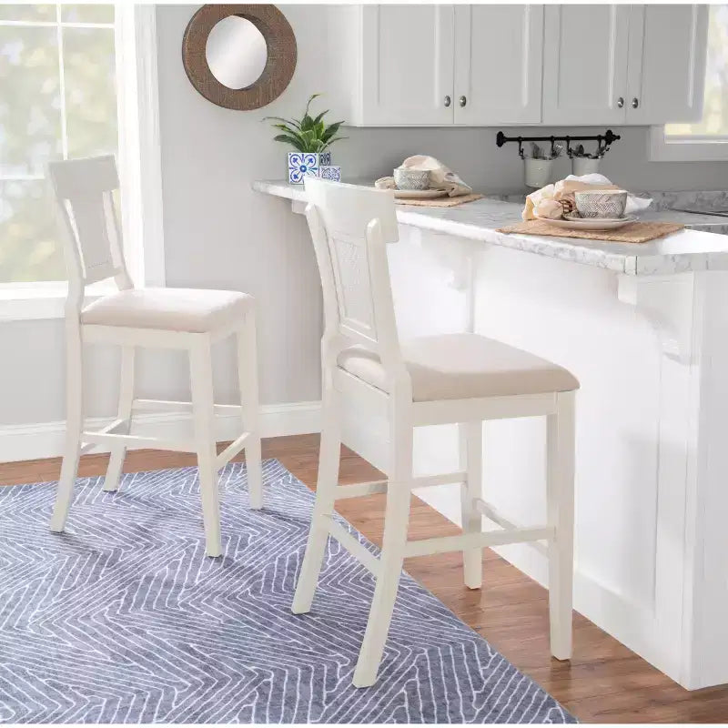 Sgabello Rylan – Sgabello da bancone moderno con struttura in legno